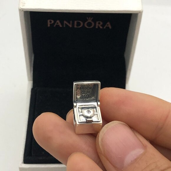 ✨🔥PANDORA 2014 Pandora Club Charm - Picture 1 of 11